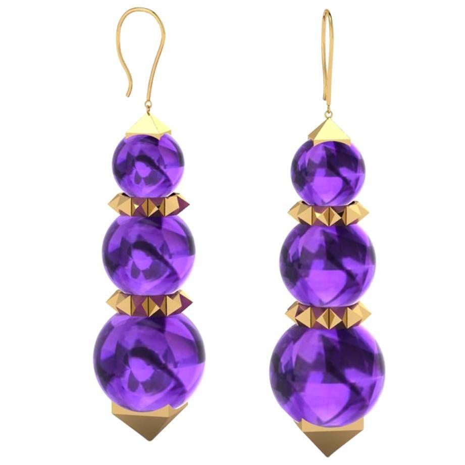 Ferrucci Ohrringe mit Amethystperlen und Pyramiden aus Gelbgold  im Angebot