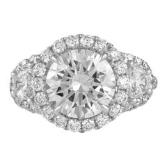 Alexander Beverly Hills EGL Anello con tre pietre di diamante rotondo da 3,05ct in oro bianco 18k