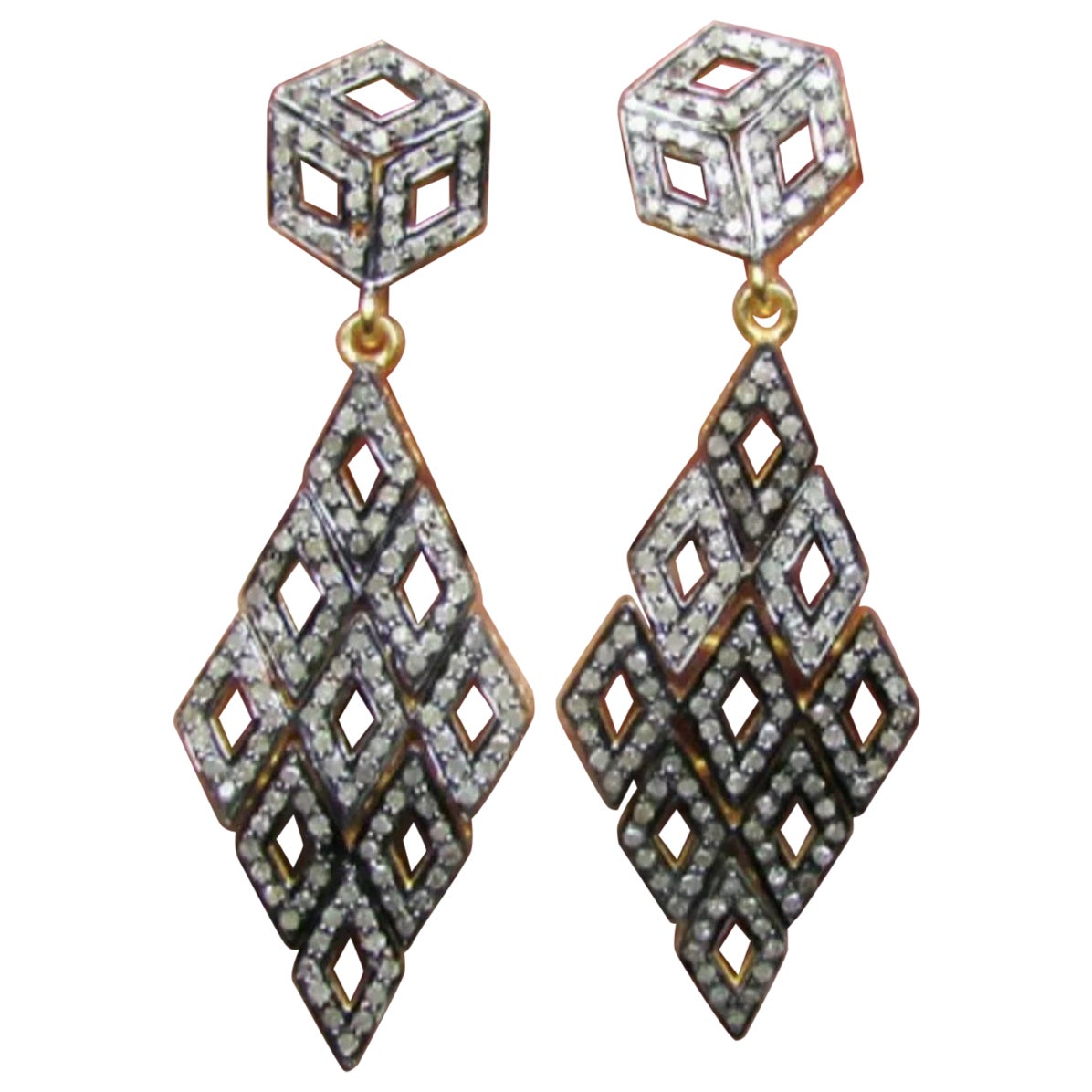 Pave Diamond Beautiful Earring 925 Silver Diamond Wedding Charm Elegant Earring.
