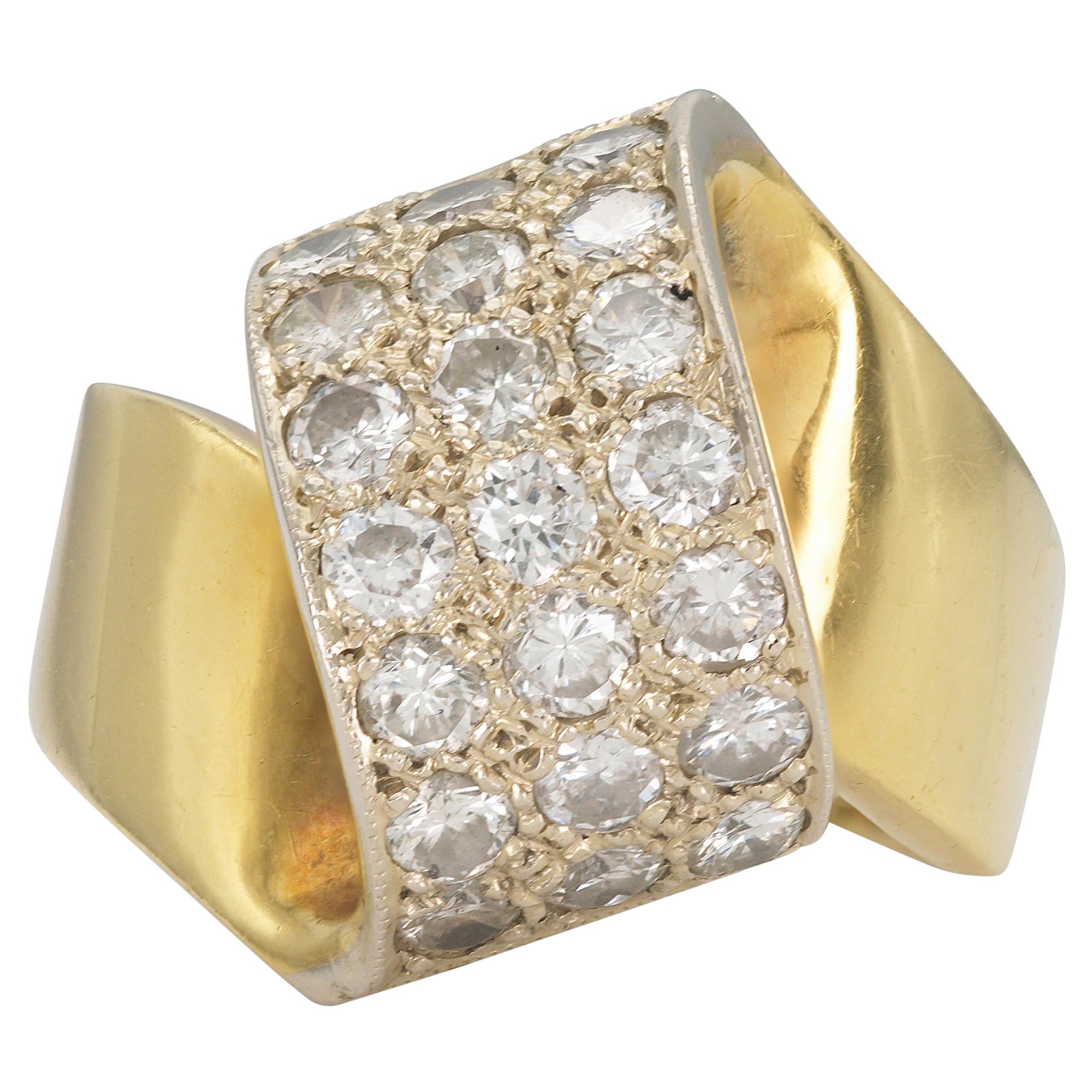 Vintage 1980s Gold Ring with Diamonds