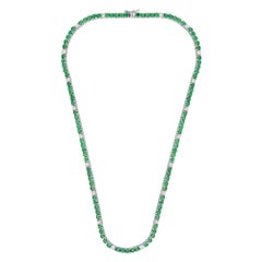 Collar Esmeralda Natural 9,21 Quilates 1,85 Quilates Diamante SI/H Oro Blanco 10 Quilates