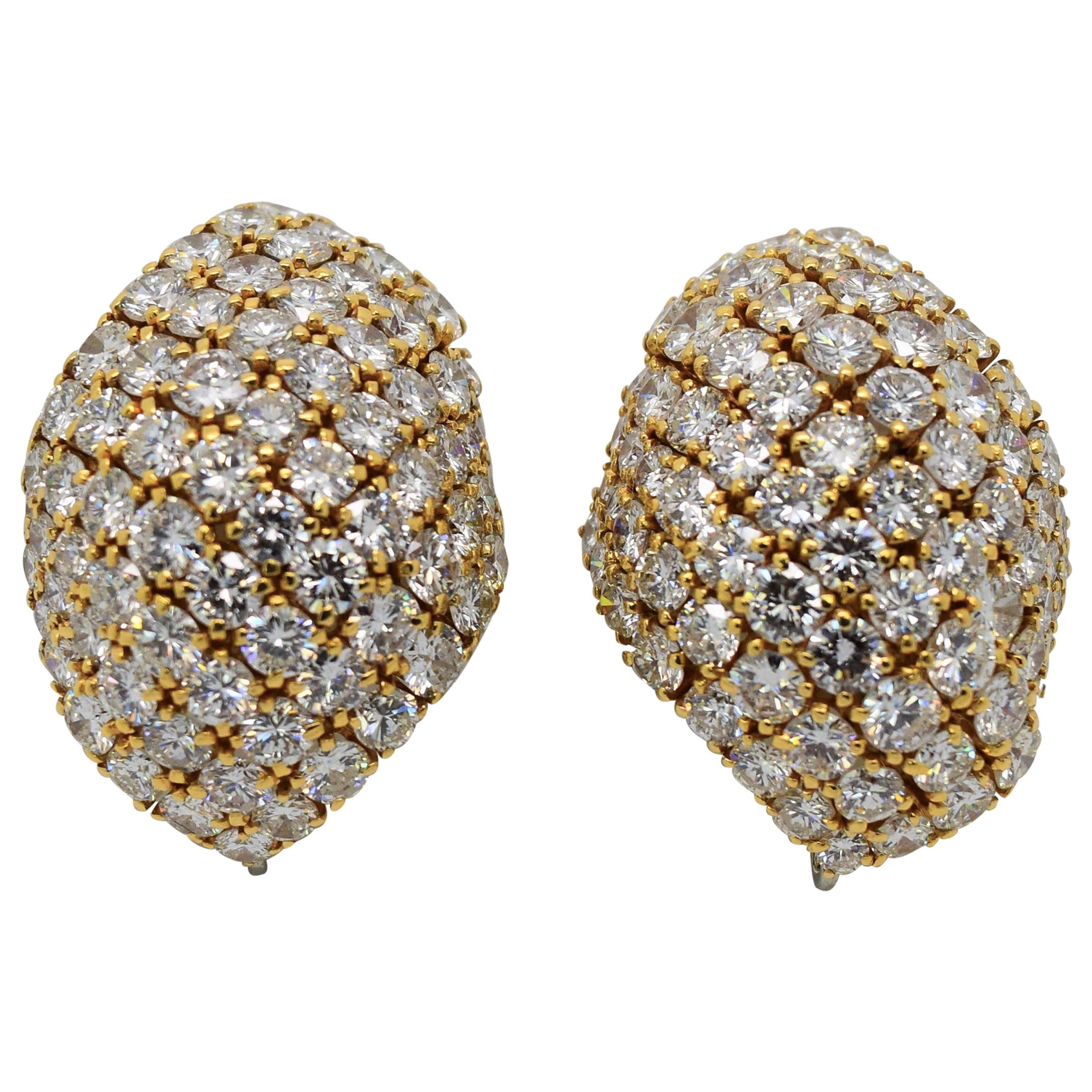 Stunning David Webb Yellow Gold Diamond Earrings For Sale