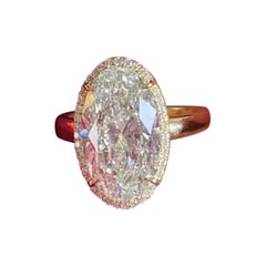 GIA Certified 8.50 Oval Shape Diamond 18K Gold Solitaire Ring