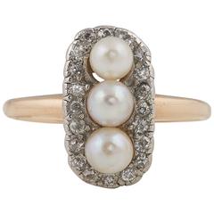 Three Pearl Diamond Gold Ring, 19th Century 5