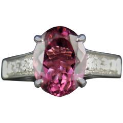 Pink Tourmaline and Diamonds French Engagment Ring, Platinium