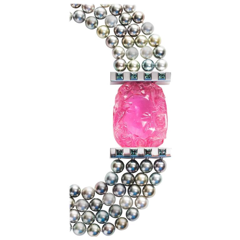 Wagner Preziosen Chinese carved tourmaline and pearl necklace, 2010