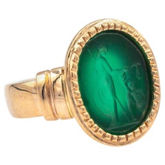 Art Nouveau Style Carved Green Carnelian Yellow Gold Cocktail Ring