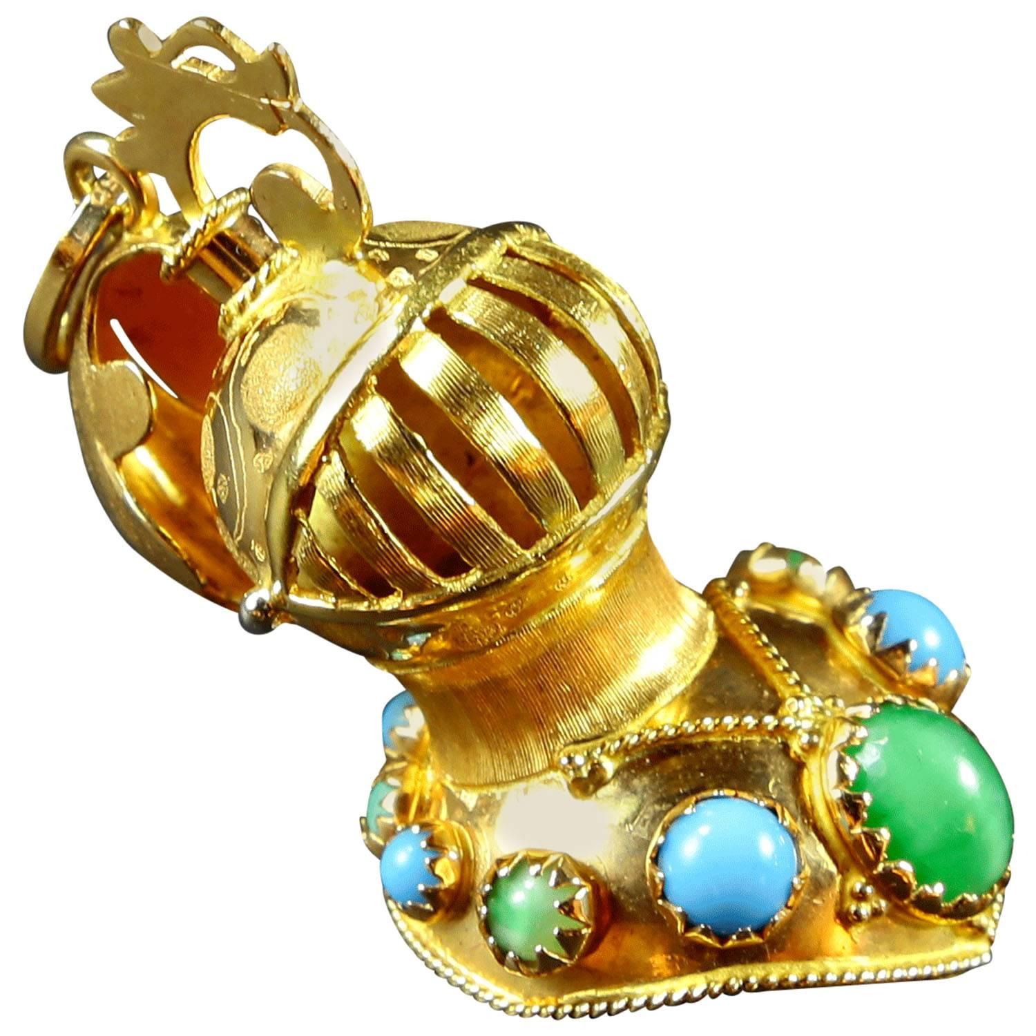 Knight In Armor Helmet Gem Set Gold Charm Pendant