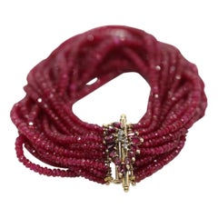 Rubies Beads Bracelet 18K Yellow Gold 3.4 Ct Marquise-cut Rubies Lock, 1950