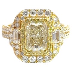 18K Yellow Gold Radiant Cut Diamond Three Stone Ring