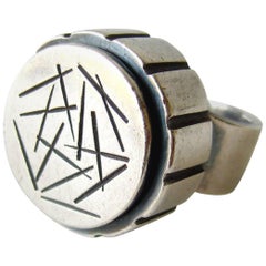 Anillo modernista americano abstracto de plata de ley James Parker