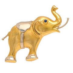 Vintage sapphire 18k yellow gold elephant brooch