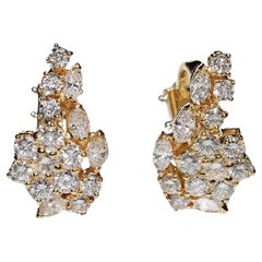 Vintage 18k Gold Circa 1980s Natural Diamond Decorated Strong Earring