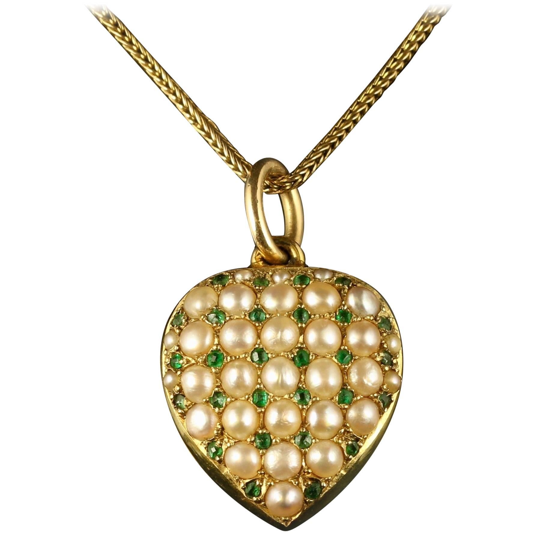 Antique Victorian Heart Locket Emerald Pearl 18 Carat Gold Necklace