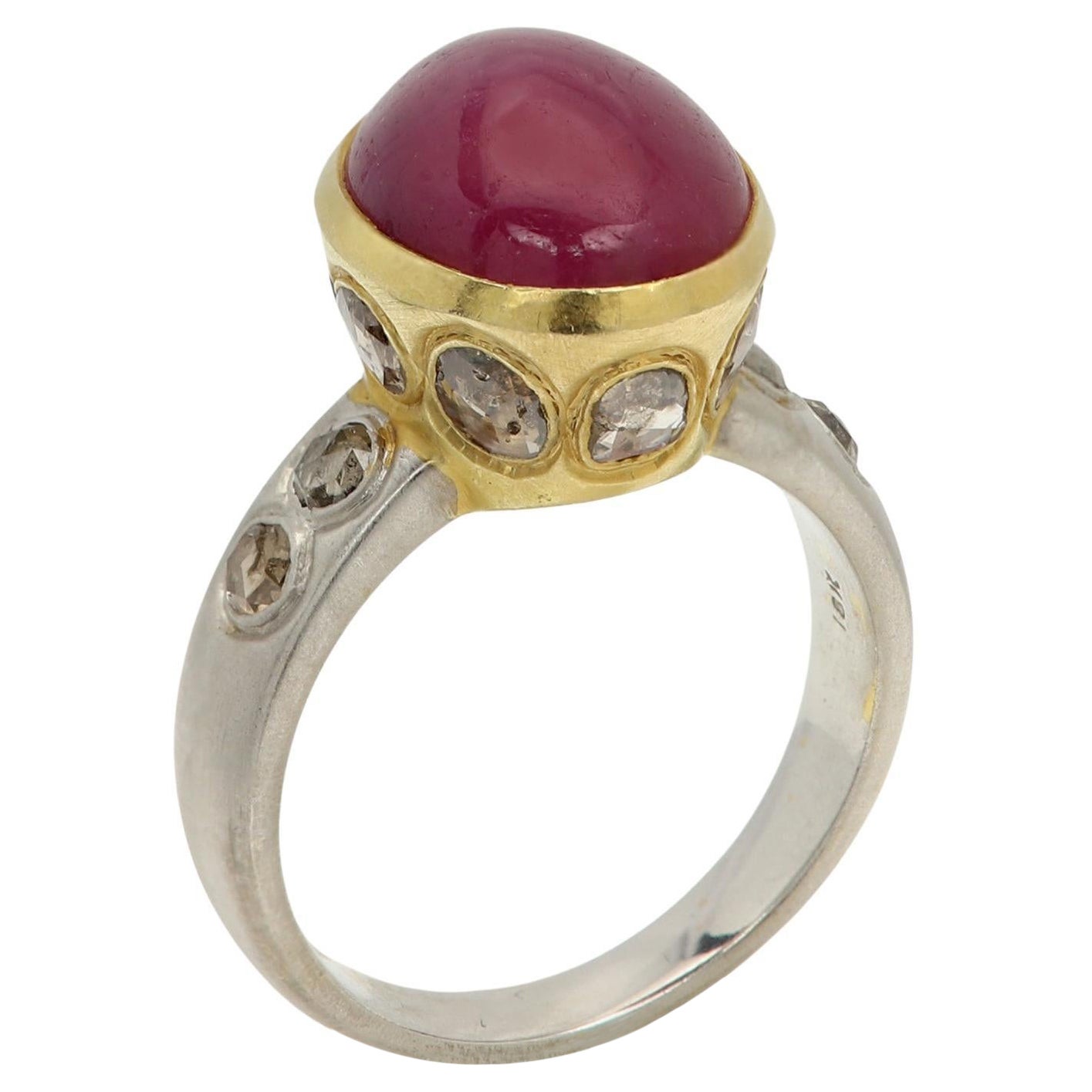 5.60 Carat  Ruby Cabochon Vintage Ring 18 Karat Oval Ruby Gemstone & Diamonds
