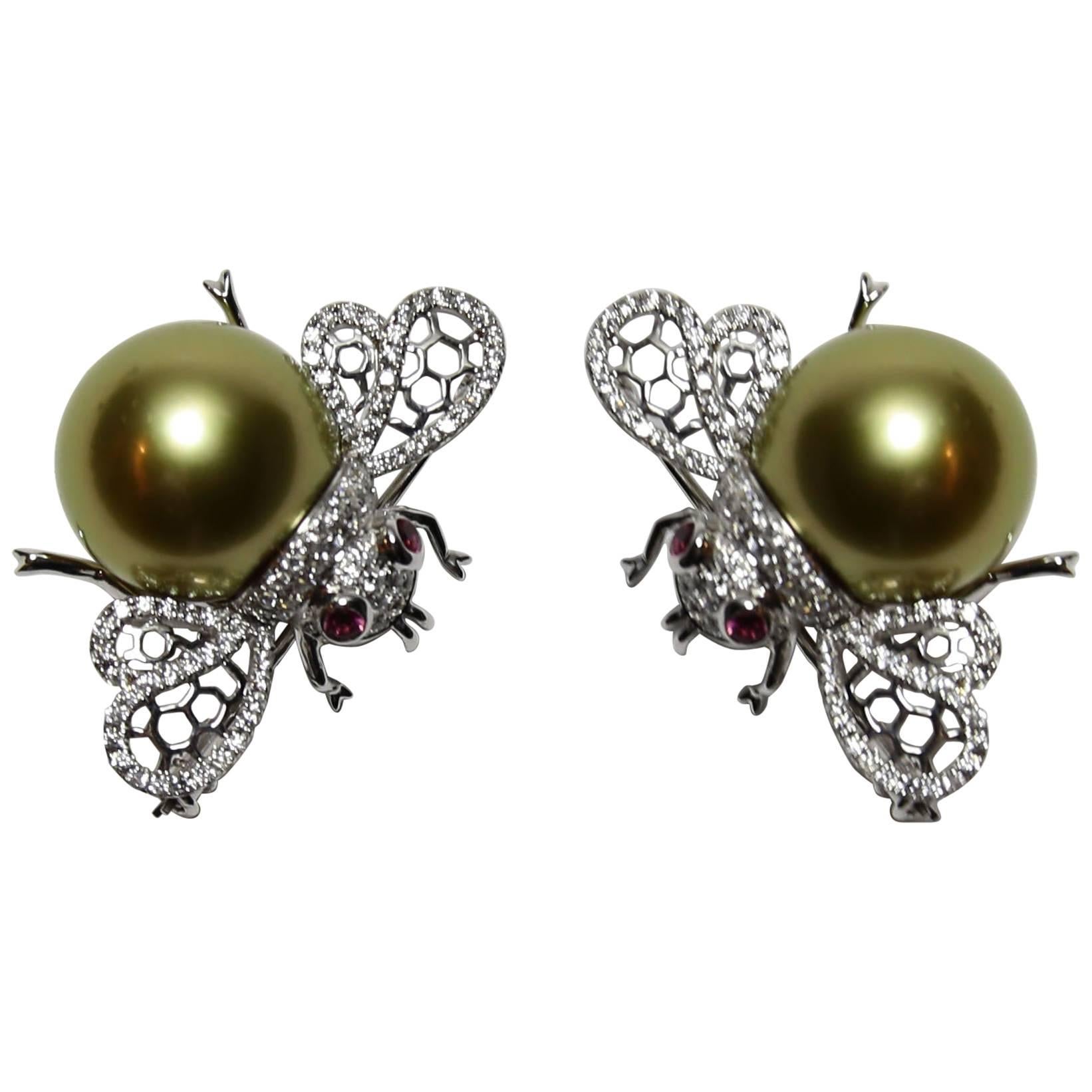 Pair South Sea Pearl Diamond 18K Gold Bumble Bee Brooch Pins Fine Estate Jewelry