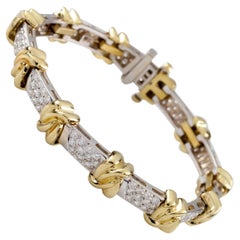 3.00 Carat Diamond Knot Station 18 Karat White and Yellow Gold 2-Tone Bracelet
