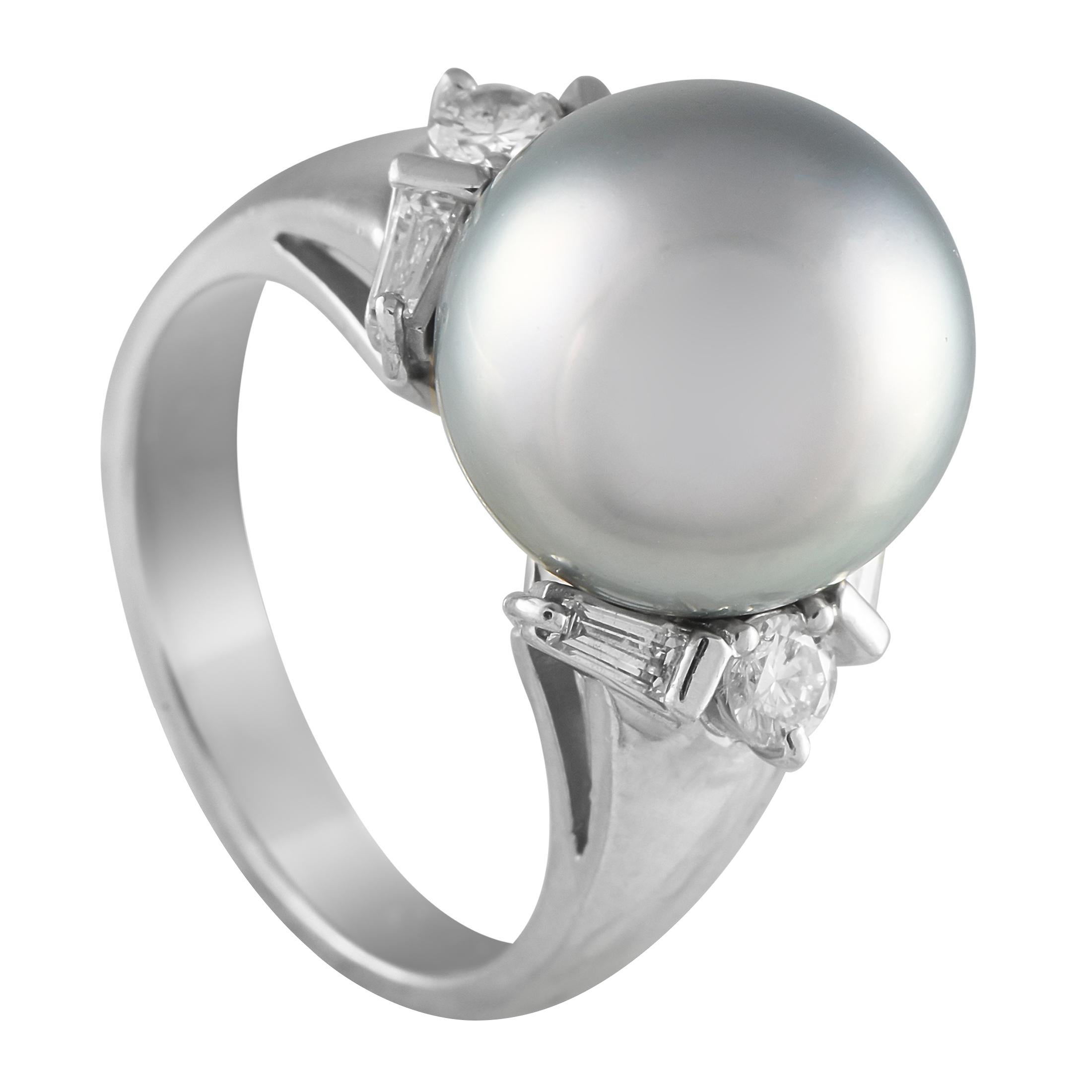 Platinring mit 0,40 Karat Diamant und Perlen im Angebot