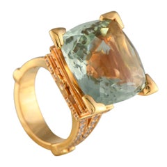 Pasquale Bruni Bague Tour Eiffel en or jaune 18 carats, diamant et beryll vert