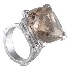 Pasquale Bruni Bague Tour Eiffel en or blanc 18 carats 1,10 ct de diamant et quartz fumé