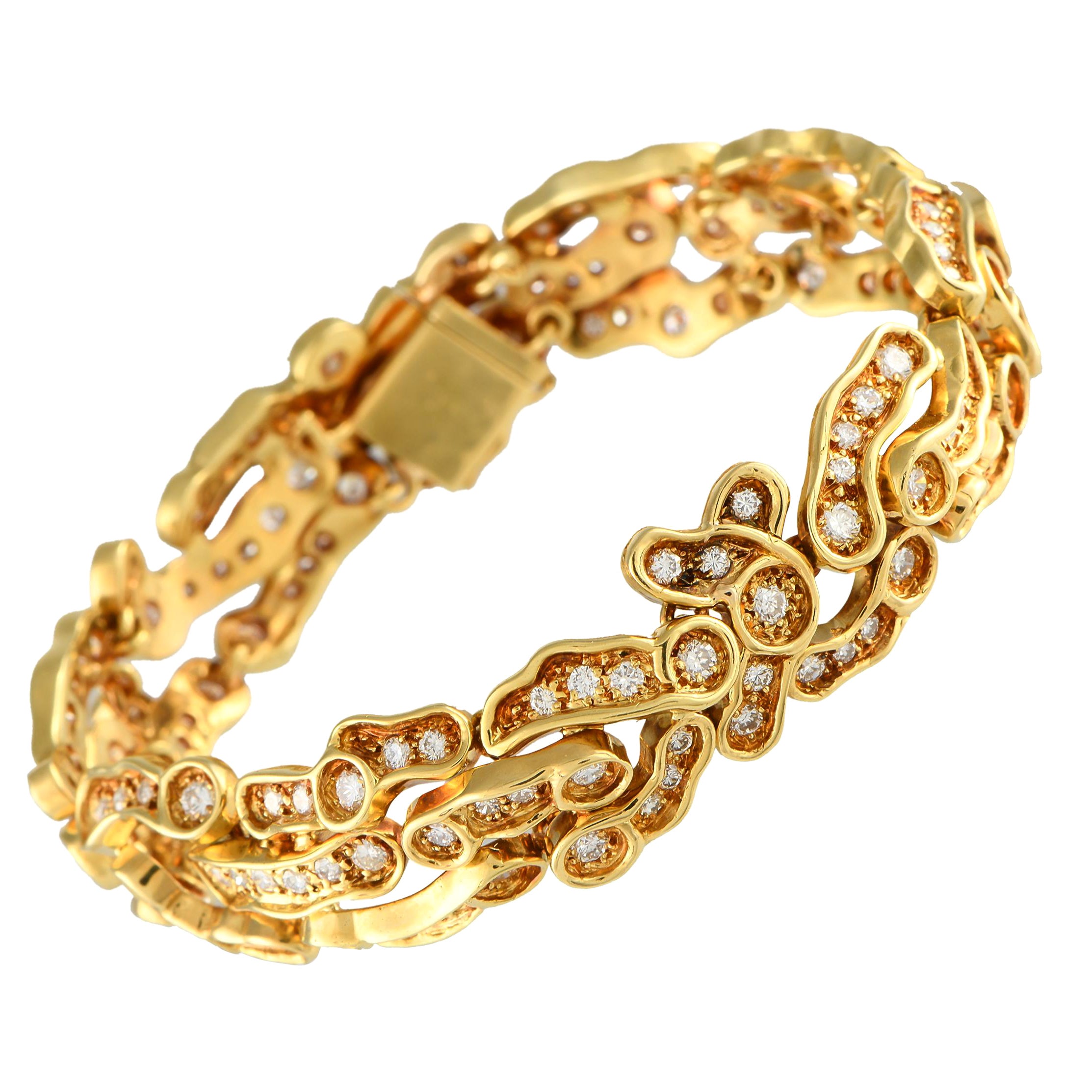 Bracciale in oro giallo 18 carati con 7,15 carati di diamanti in vendita