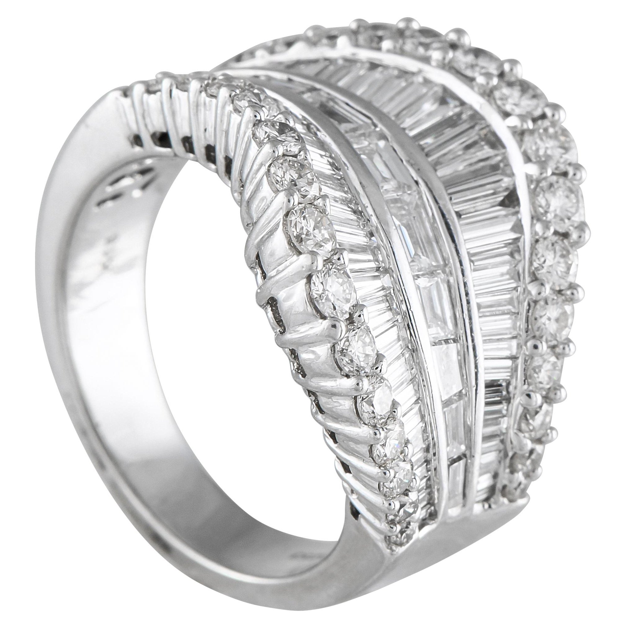 18K White Gold 2.53ct Diamond Ring For Sale
