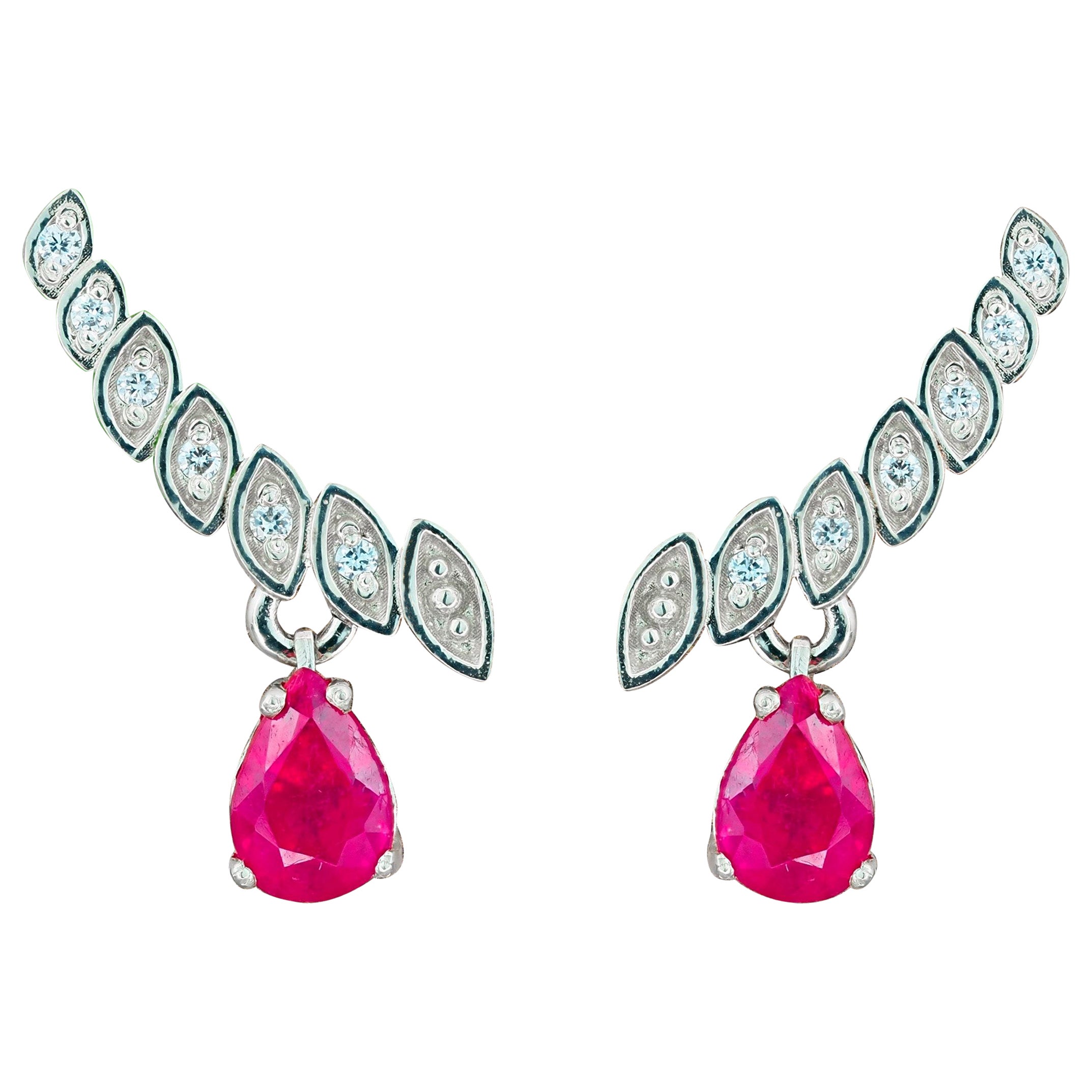Genuine 1.5 ct rubies and diamonds earrings studs For Sale