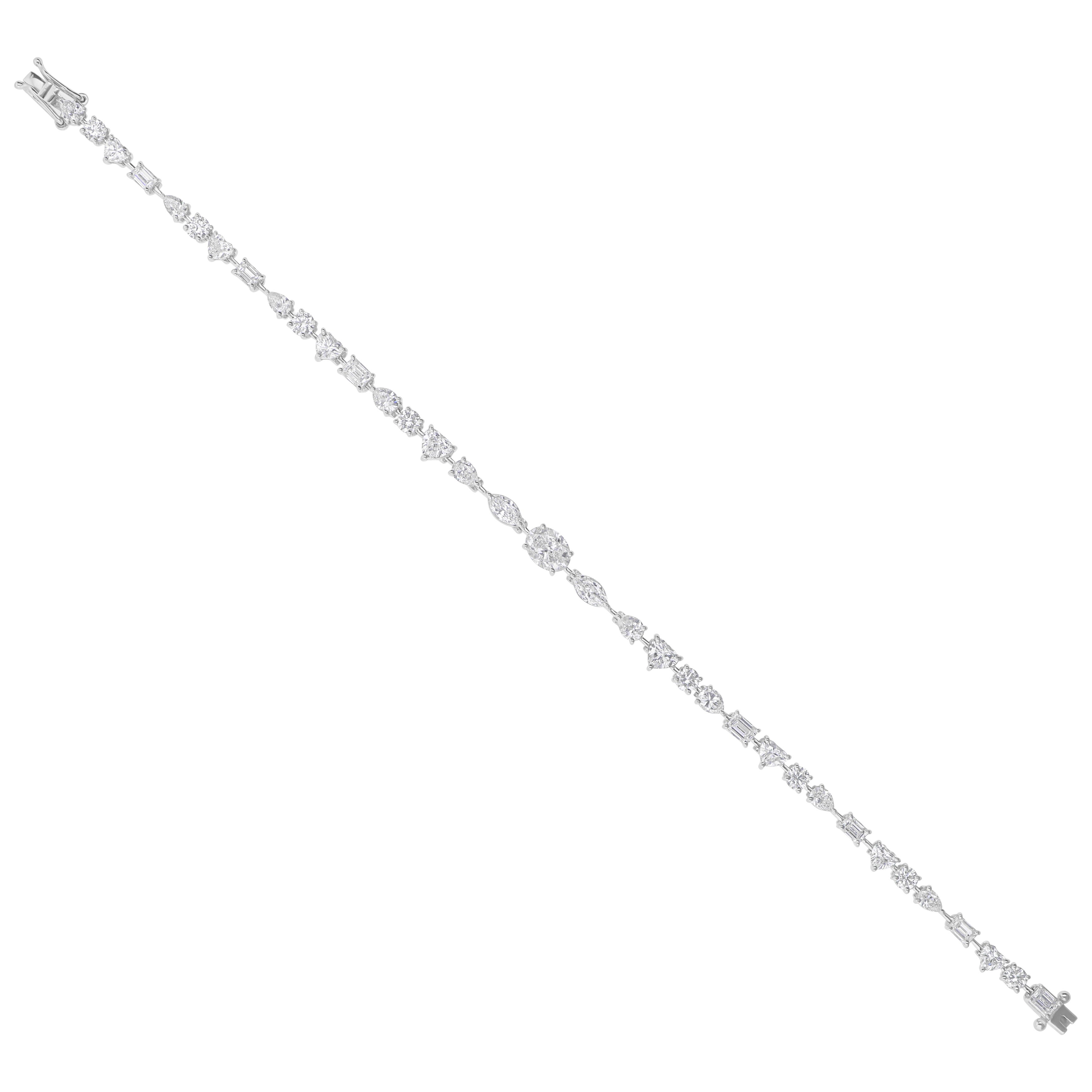 Natural 5.07 Carat SI/H Multi Shape Diamond Bracelet 18 Karat White Gold Jewelry For Sale