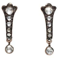 Vintage Circa 1960 Gold 8k Natural Rose Cut Diamond Drop Earring (Boucles d'oreilles pendantes en or 8k avec diamant naturel taillé en rose)