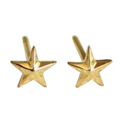 Boucles d'oreilles étoile en or massif 14k Minimalist Gold Piercing Earring Star Ear Stud