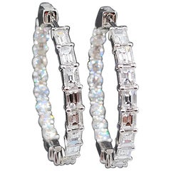 3,25 ct Smaragd & runde Diamant-Ohrringe