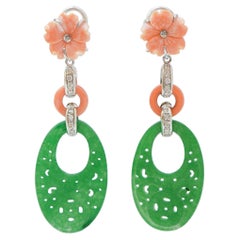 Corail, Jade, Diamants, Boucles d'oreilles en or blanc 14 carats.