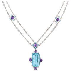 Tiffany & Co. 12::00 Karat Aquamarin Amethysten Platin Halskette