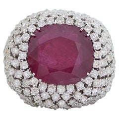 Ruby, Diamonds, 18 Karat White Gold Ring.