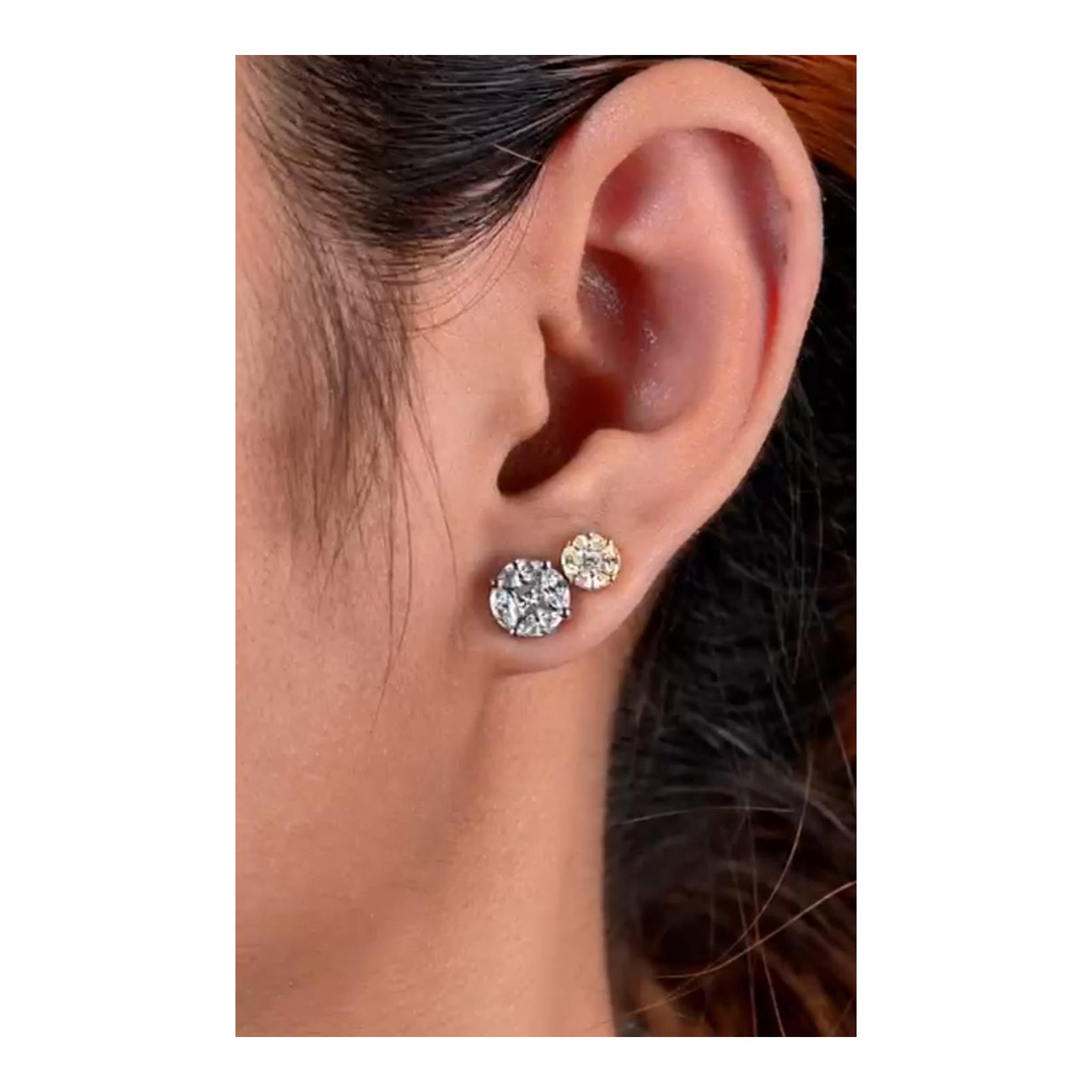 NWT $14,000 Orecchini a perno con diamanti gialli e bianchi scintillanti in vendita