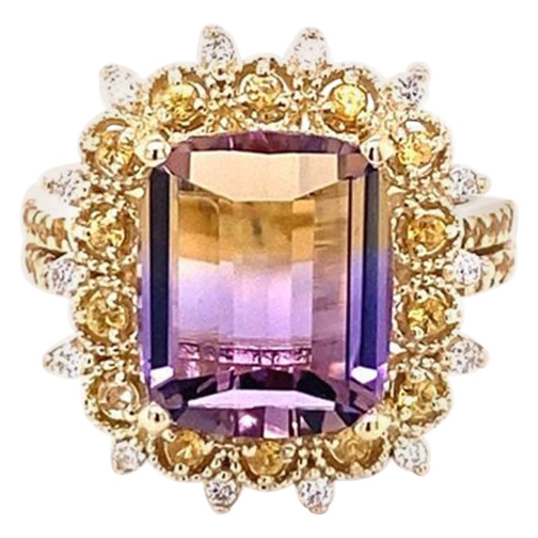 Cocktailring aus Gelbgold mit 6,38 Karat Ametrin, gelbem Saphir und Diamant im Angebot
