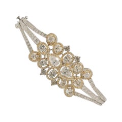 Floral Cluster Diamond Bracelet in 14k Solid Gold (Certified)