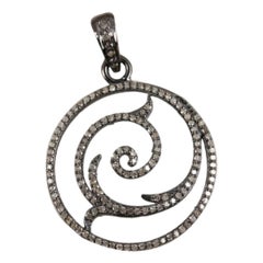 Ciondolo con pavé di diamanti Ciondolo con pavé di diamanti in argento Sterling 925