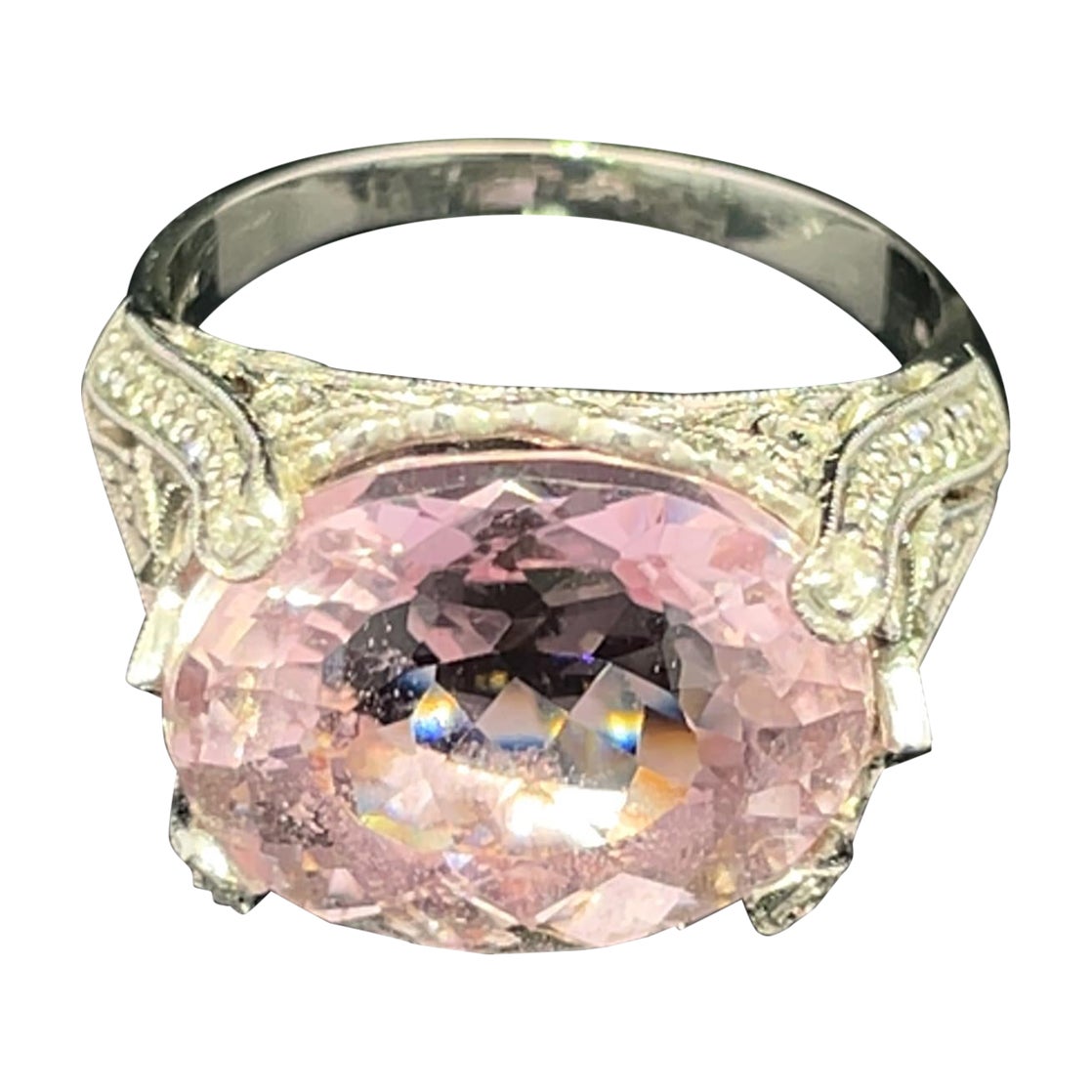 18k Weißgold Kunzit und Diamant Ring im Angebot