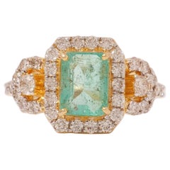 Esmeralda Halo Floral Anillo de Diamantes en Oro Macizo de 14 K (Certificado)