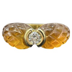Anello francese vintage con diamante e citrino intagliato in oro giallo 18 carati