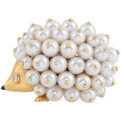 Chanel Pearl Gold Porcupine Pin