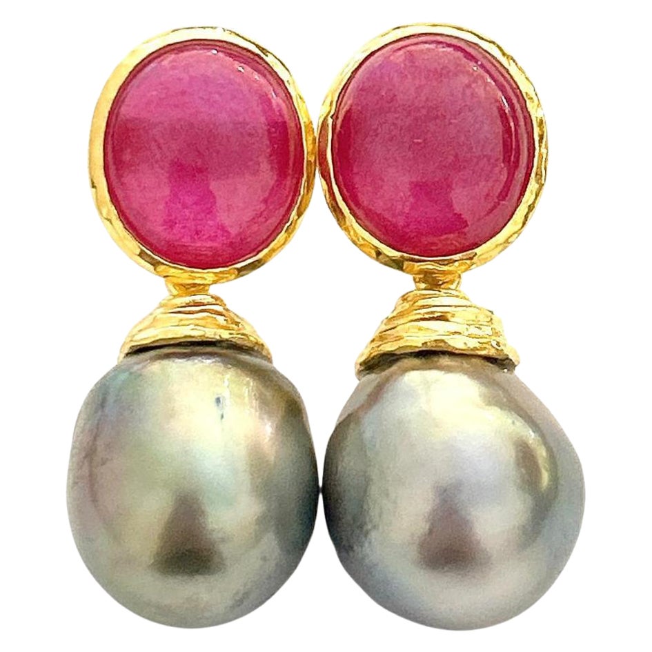 Perles des mers du Sud "Orient" de Bochic  Boucles d'oreilles en or et argent 18K & rubis en vente