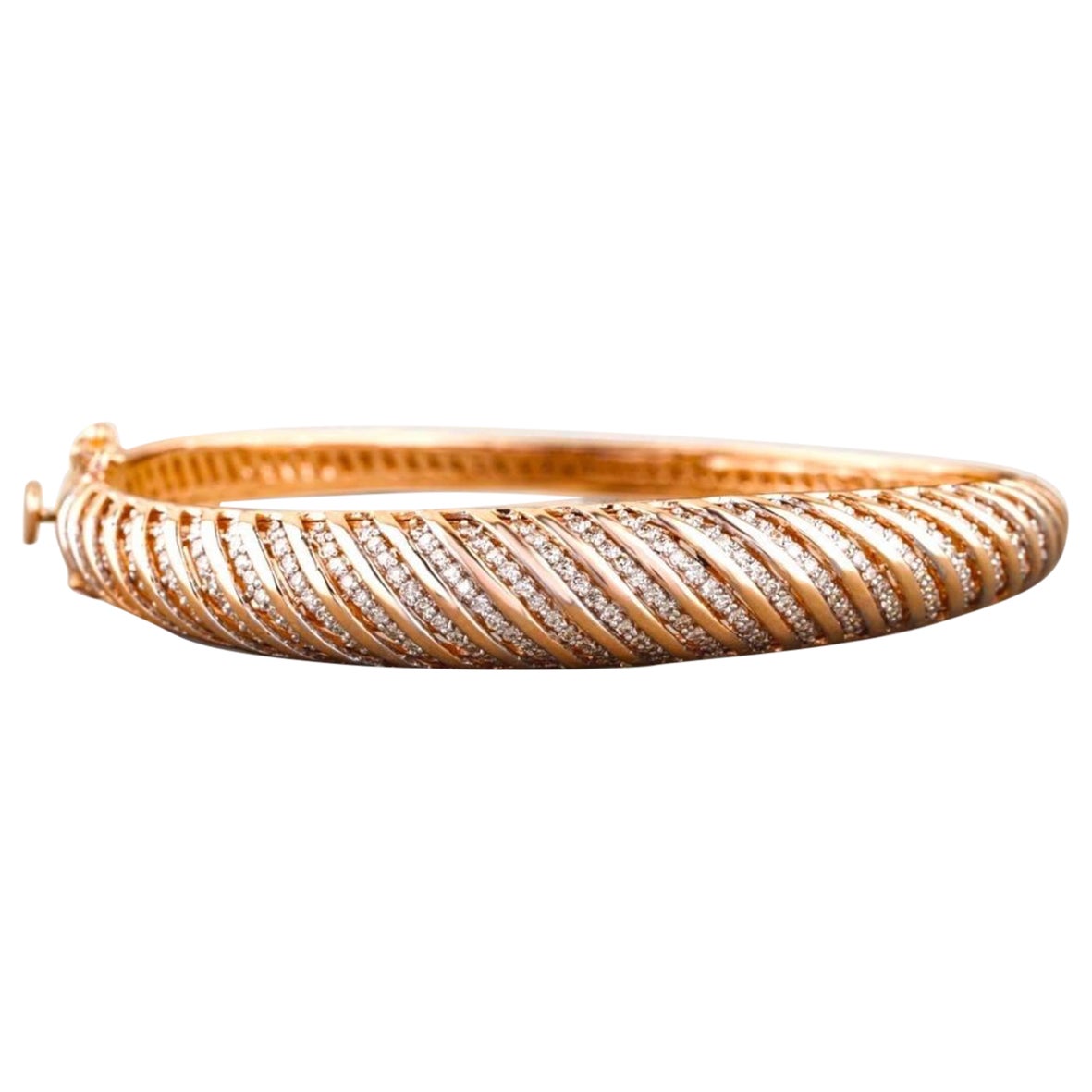 Hinged Diamond Bangle Bracelet in 14K Solid Gold (Certified)