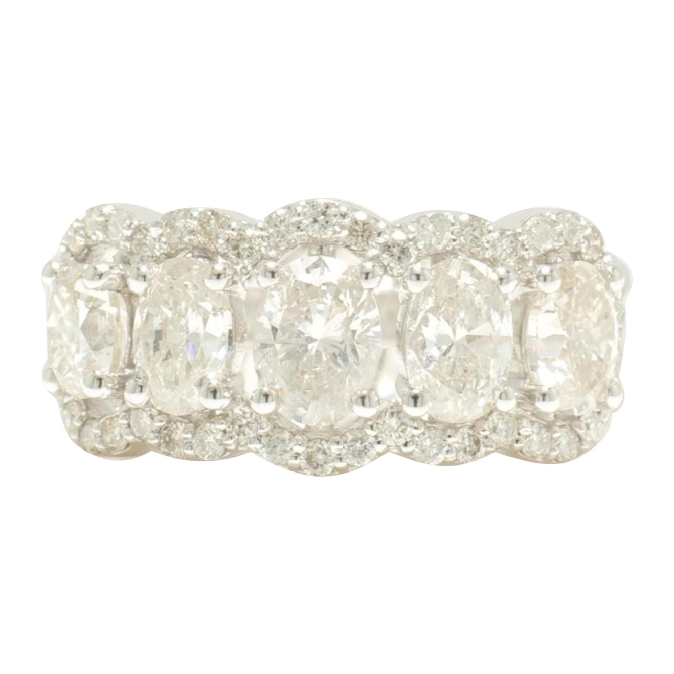Anello aureola ovale con diamante per l'eternità in oro massiccio 14 carati (certificato) in vendita