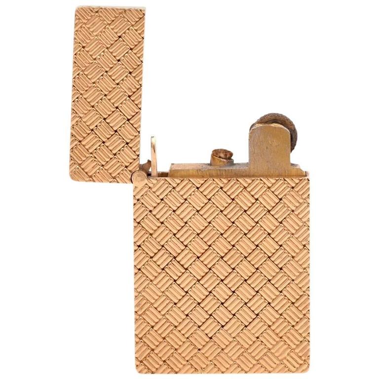 1960s Collectible Gold Lighter For Sale at 1stDibs