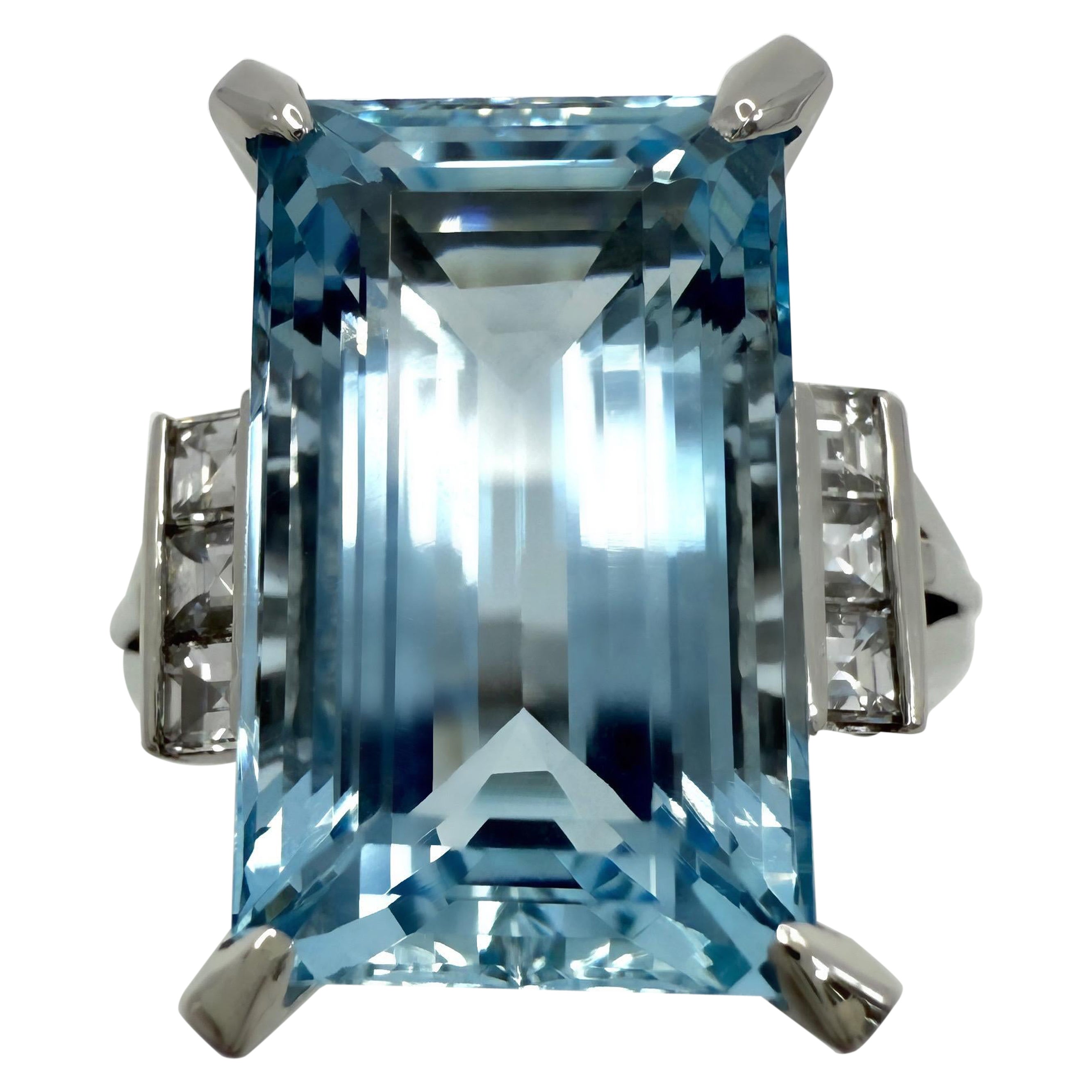 7,39ct Vivid Blue Emerald Cut Santa Maria Aquamarin und Diamant Platin Ring
