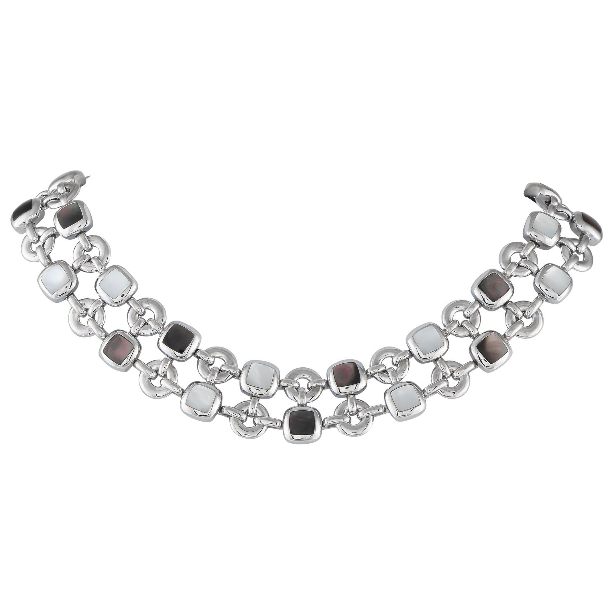 Collar de madreperla Van Cleef & Arpels de oro blanco de 18 quilates en venta