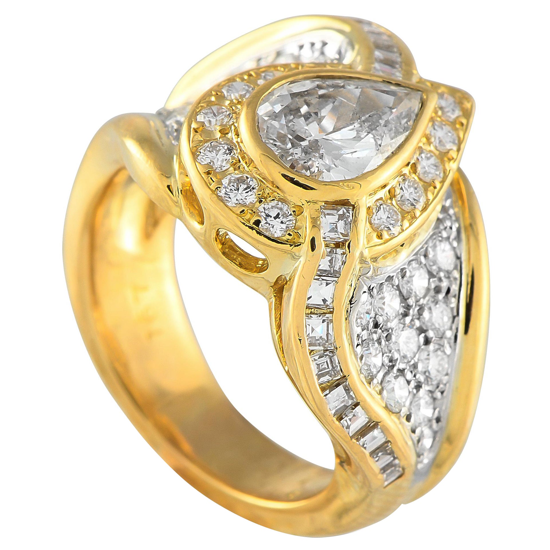 Bague en or jaune 18K avec 3.11ct de diamant