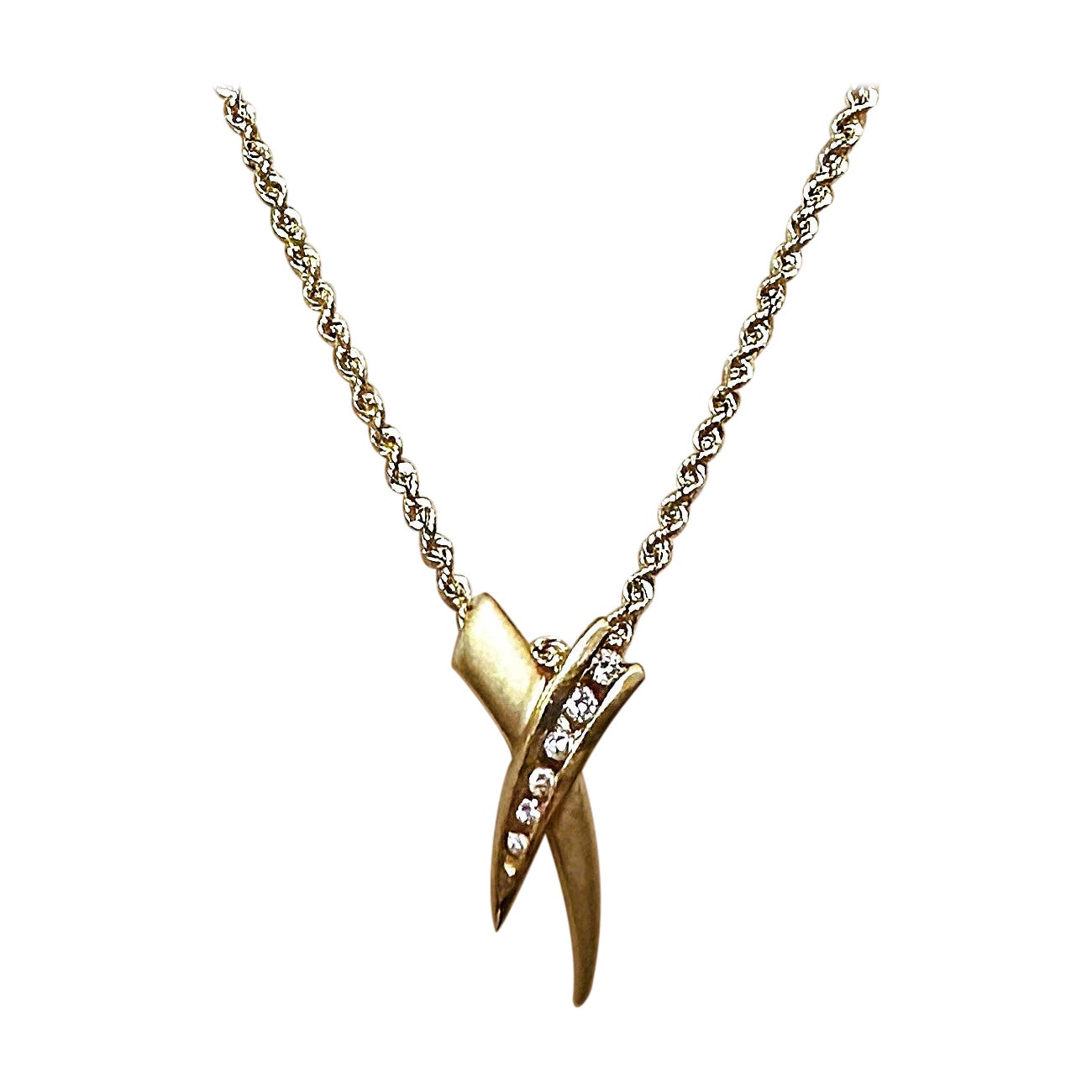 Ciondolo d'amore a scorrimento con diamante in oro giallo 14k da 0,16 carati e catena in oro 14k da 18". in vendita